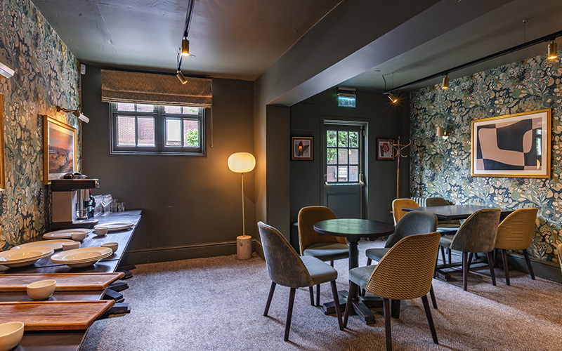 pcp-2024-secondaryspaces-thebullandbush-privatedining-img-01.jpg